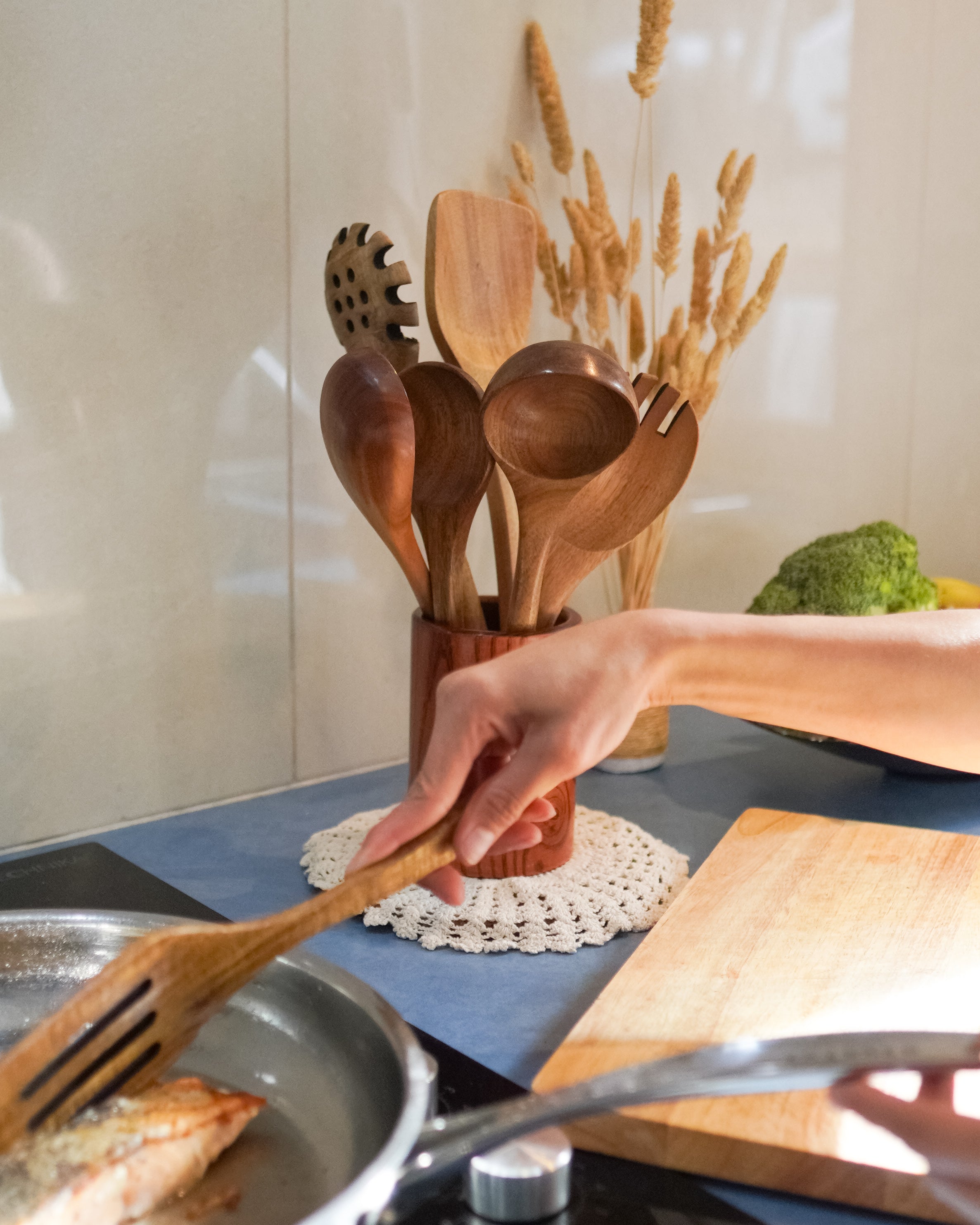 Teak Essential Utensils